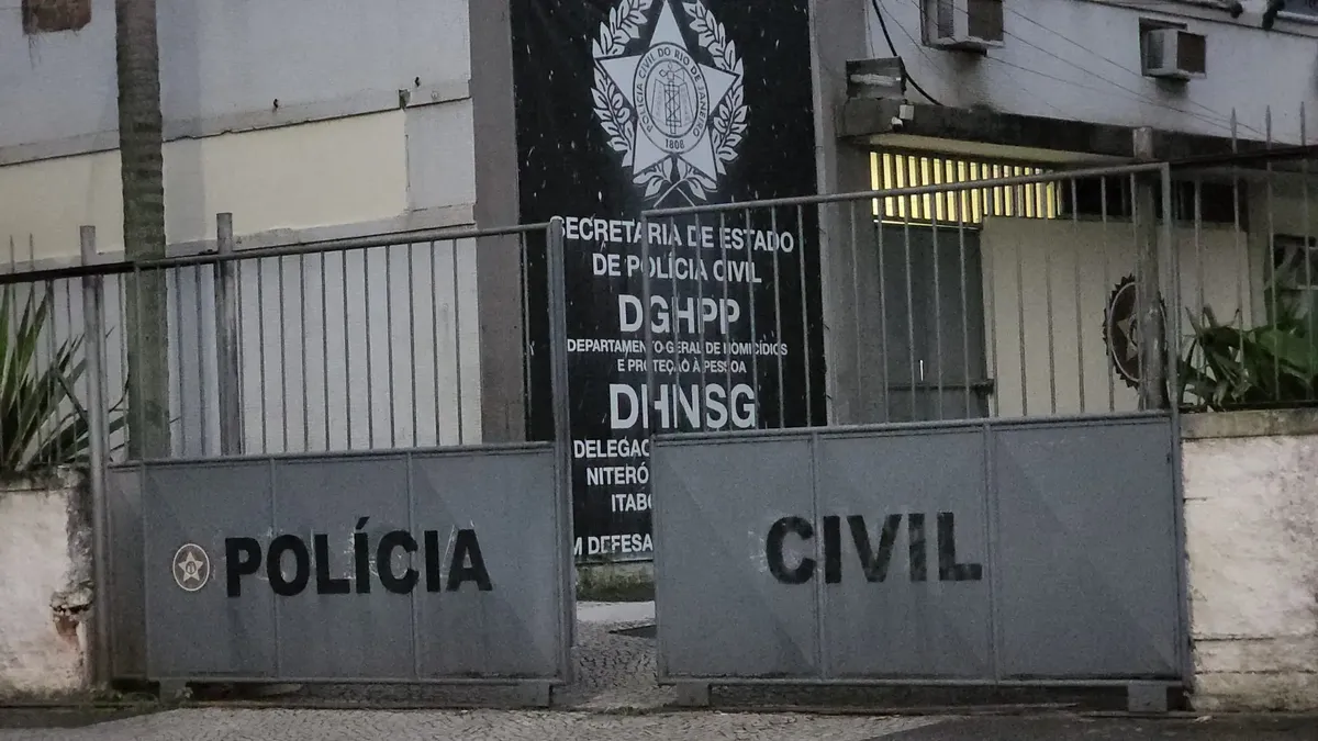 Russão foi encaminhado para a Delegacia de Homicídios de Niterói, São Gonçalo e Maricá (DHNSG)