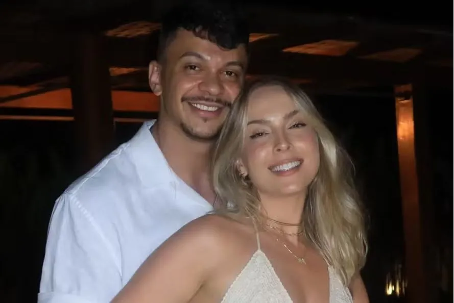 Julio Cocielo e Tata Estaniecki terminaram o casamento de oito anos
