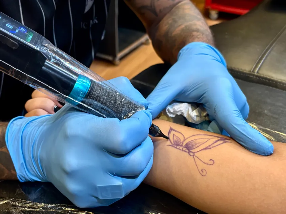 O desenho, que sempre foi associado à liberdade e transformação, passou a ser usado em conteúdos na internet como forma de julgar mulheres