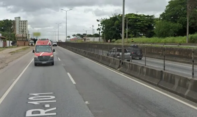 Equipes seguem no local para atendimento da ocorrência, remoção dos veículos envolvidos e normalização total da via