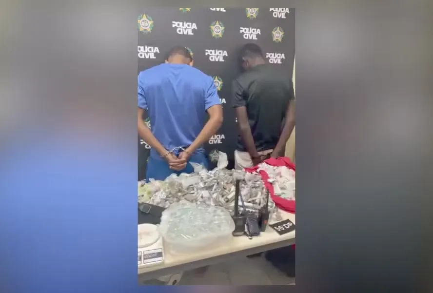 A ação foi realizada por agentes da 66ª DP (Piabetá)