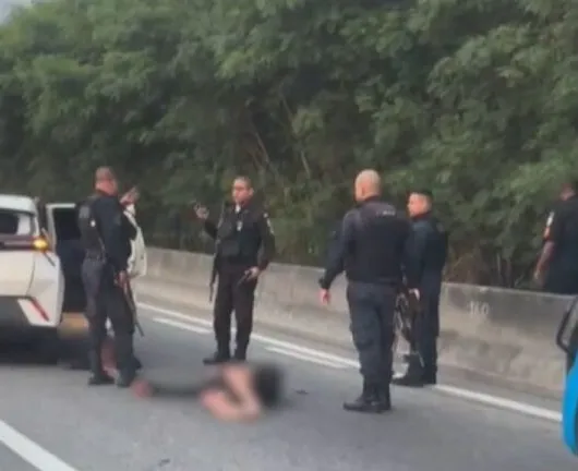 A troca de tiros teve início depois que policiais militares reagiram à ação criminosa