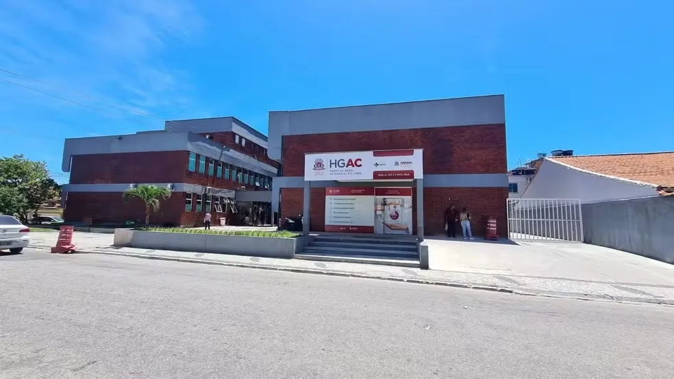 O turista chegou a ser socorrido para o Hospital Geral de Arraial do Cabo (HGAC), porém não resistiu