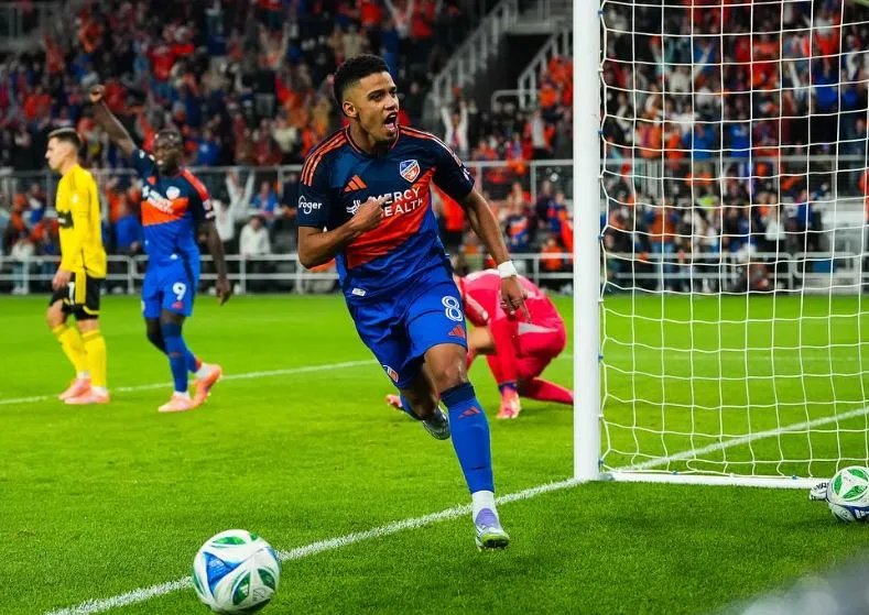 Vasco corre para ter Brenner no próximo jogo, estreia do Campeonato Brasileiro