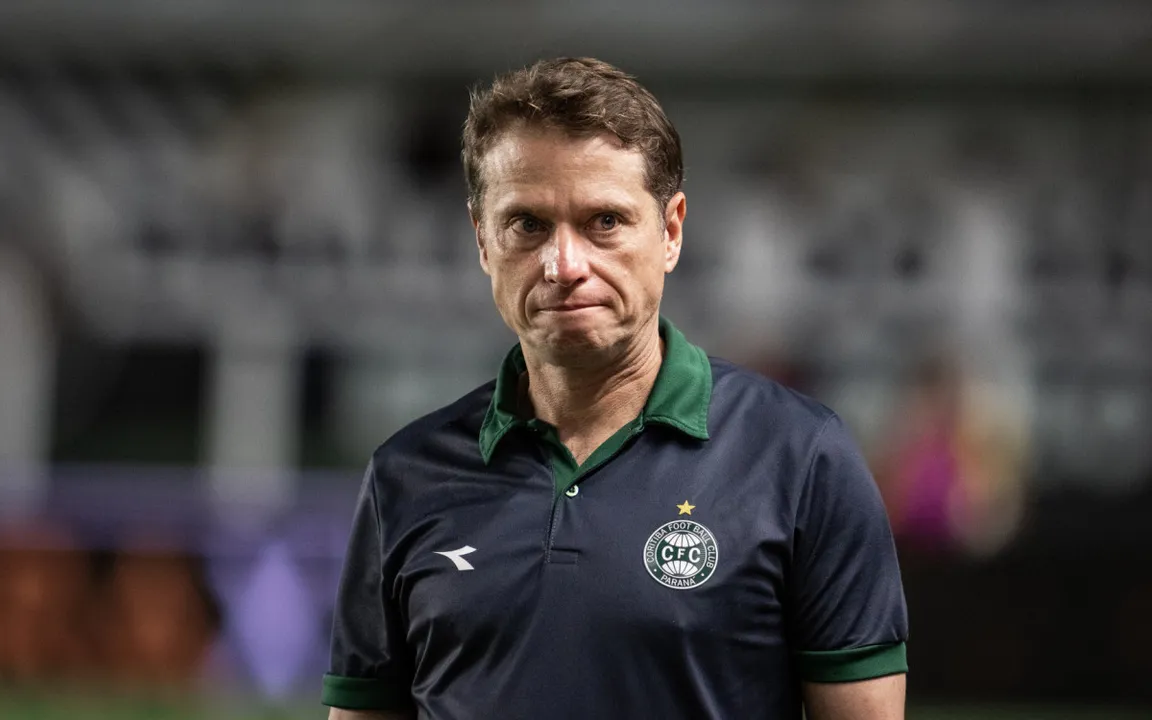 O técnico Fernando Seabra se juntou a equipe do Coritiba no final de 2025