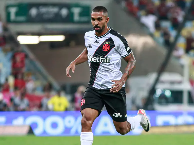 A decisão de não negociar o jogador está ligada ao planejamento do departamento de futebol