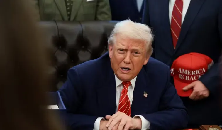 u sob condição de anonimato, afirmou que a publicação foi resultado de um erro interno. “Um funcionário da Casa Branca cometeu um equívoco ao fazer a postagem, que já foi removida”