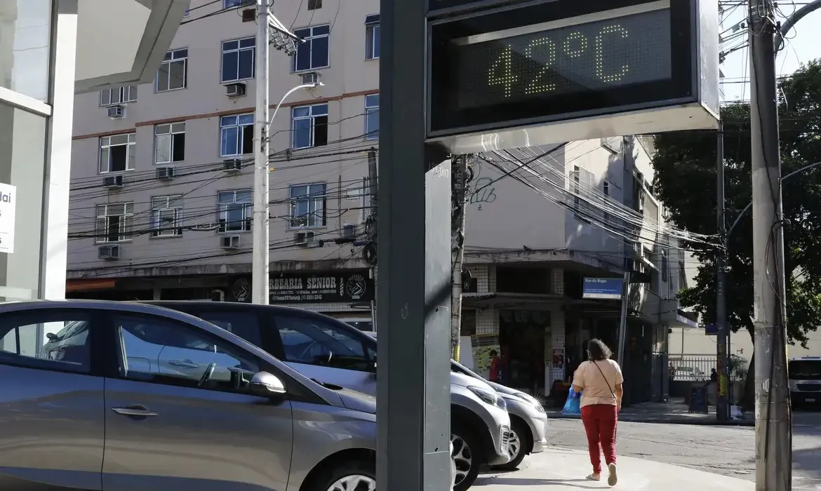 O trabalho analisou a evolução das ilhas de calor na cidade ao longo dos últimos 25 anos, entre 2001 e 2025