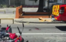 Acidente entre veículos compromete trânsito na Alameda, em Niterói