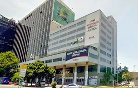 Alerj aprova dispensa de terno e gravata no verão em audiência pública