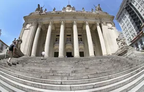 Alerj aprova lei que prevê fechamento de ferros-velhos com cabos furtados