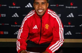 Andrey Santos é o novo reforço do Manchester United