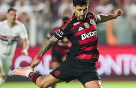 Arrascaeta recebe alta após realização de cirurgia e começa processo de recuperação