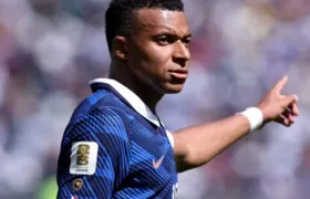 Ataques racistas direcionados ao Mbappé geram confusão e indignação nas redes sociais; entenda o caso