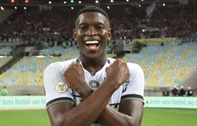 Botafogo tenta repatriar Luiz Henrique, campeão da Libertadores e do Brasileiro pelo clube