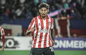 Botafogo volta a negociar com volante Cristian Medina, do Estudiantes
