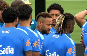 Brasil treina com elenco completo para encarar o Japão