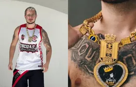 Cantor Puterrier tem cordões e celular roubado após ensaio na Sapucaí