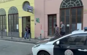 Casal investigado por crime sexual e chantagem contra menor de idade é preso em Maricá