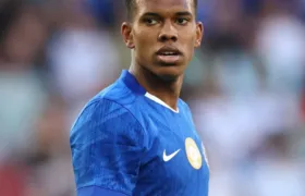 Com lesão grave, Estevão deve ficar fora da Copa do Mundo