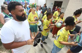 Concurso da Realeza marca reta final do Pré-Carnaval 2026 do Bloco Loucos pela Vida em Niterói