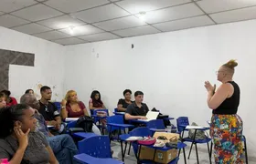 Cozinhas Comunitárias de Anchieta e Ricardo de Albuquerque recebem aulas de pré-vestibular