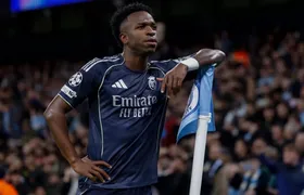 Cria de São Gonçalo, Vini Jr. marca duas vezes e Real Madrid avança na Champions League