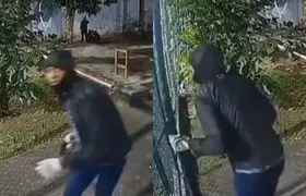 Criminosos invadem casa de MC Poze do Rodo e causam prejuízo de R$ 2 milhões; Vídeo!