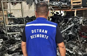 Detran RJ interdita galpão clandestino que comercializava peças de veículos importados de forma irregular pela internet
