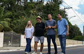 Douglas Ruas cumpre agenda em Tanguá com caminhada e encontro com lideranças