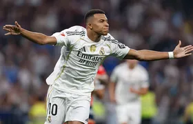Equipe médica do Real Madrid examina joelho errado e agrava lesão de Mbappé, diz jornal