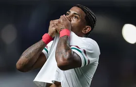 Fluminense domina o Remo, vence fora de casa e se aproxima dos líderes do Brasileirão