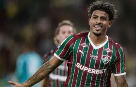 Fluminense vence a Chapecoense e diminui pressão antes da Libertadores