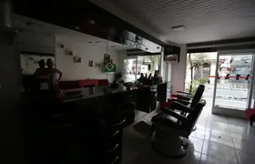 Fortes ventos causam apagões e quedas de galhos em Niterói