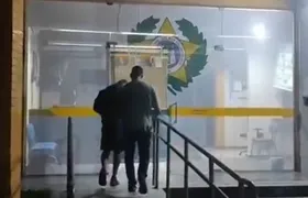 Homem é preso acusado de matar a própria mãe