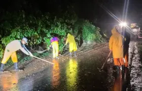 Homem morre após ser atingido por deslizamento em Angra dos Reis