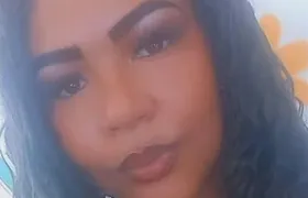 Homem se entrega à polícia em Maricá após morte de mulher no Complexo da Pedreira