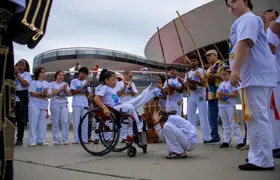 Instituto Gingas amplia projeto de capoeira inclusiva e leva o Din Down Down a novas cidades