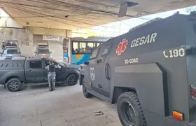 Intenso tiroteio no Complexo do Salgueiro interrompe aulas em escolas municipais de SG