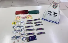 Jovens são apreendidos por tráfico de drogas em praça de Maricá