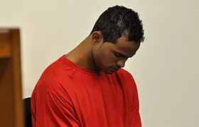 Justiça manda prender goleiro Bruno após ele descumprir condicional