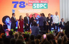 Lula participa do maior encontro científico da América Latina e faz defesa da ciência em Niterói