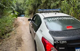 Moradores encontram corpo carbonizado em área de mata em Pendotiba