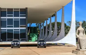 Moraes vota para tornar Eduardo Bolsonaro réu por tentar coagir STF