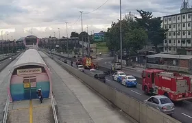 Mulher morre em acidente de moto na Avenida Brasil