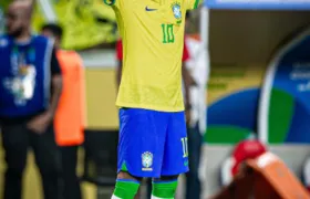 Neymar apresenta edema na panturrilha, gerando preocupações entre torcedores e equipe técnica