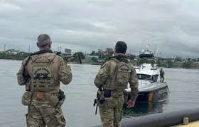 PF prende homem foragido por diversos crimes em embarcação na Baía de Guanabara; Vídeo!