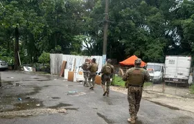 PM prende oito e apreende dois fuzis em operação do Bope na Zona Oeste