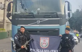 PM recupera carreta com carga de cerveja avaliada em R$ 147 mil na Linha Amarela