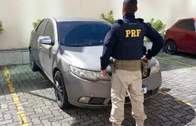 PRF intercepta carro “clonado” em Niterói